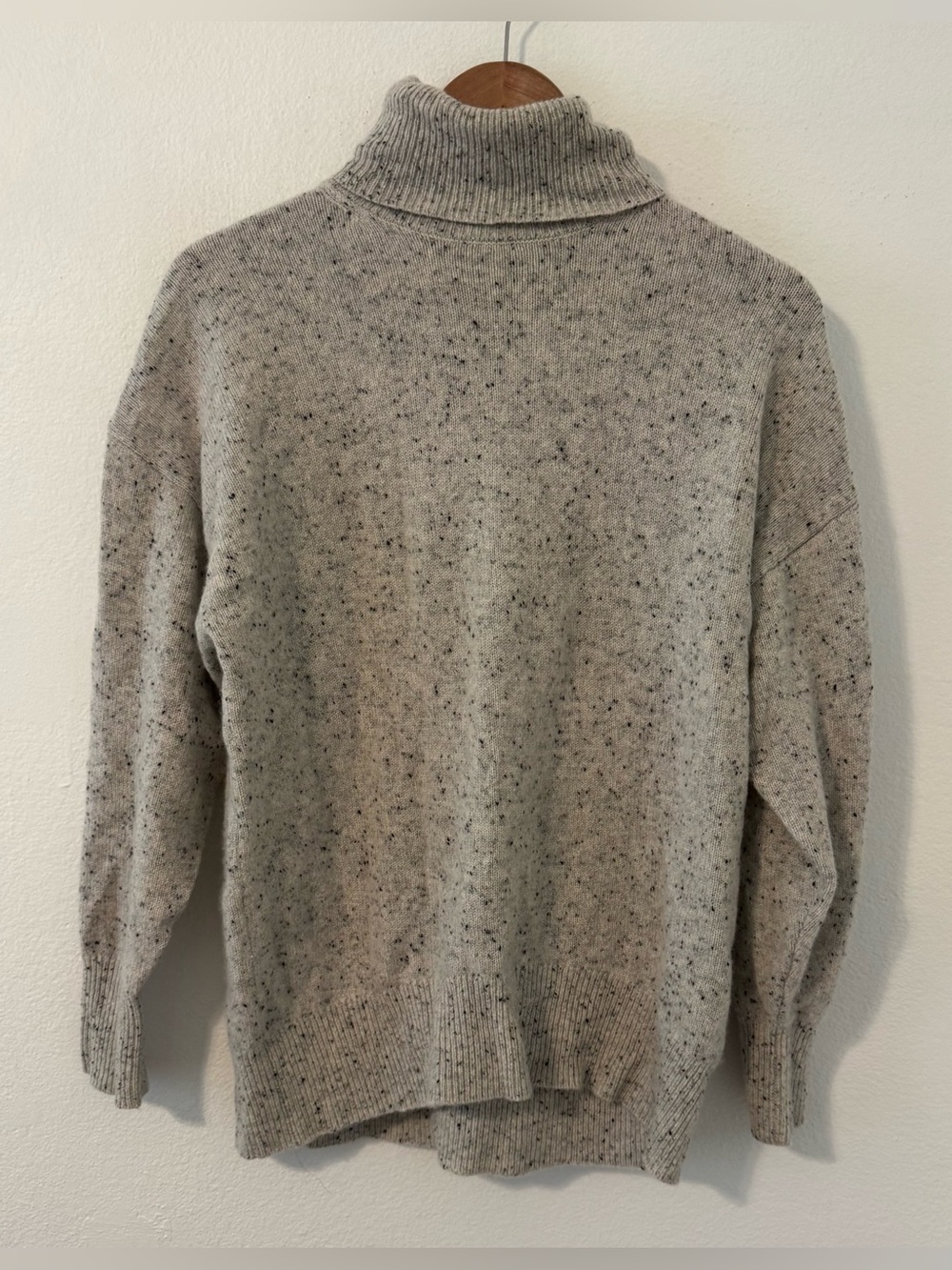 Aritzia Babaton Cashmere Turtleneck Sweater Speckled Luxe Soft Cozy Size 2XS